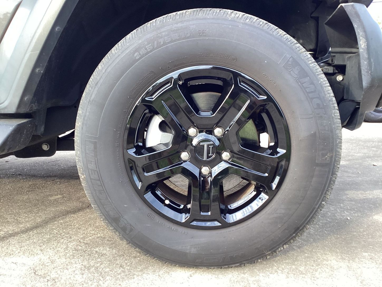 WSK706-17BLK