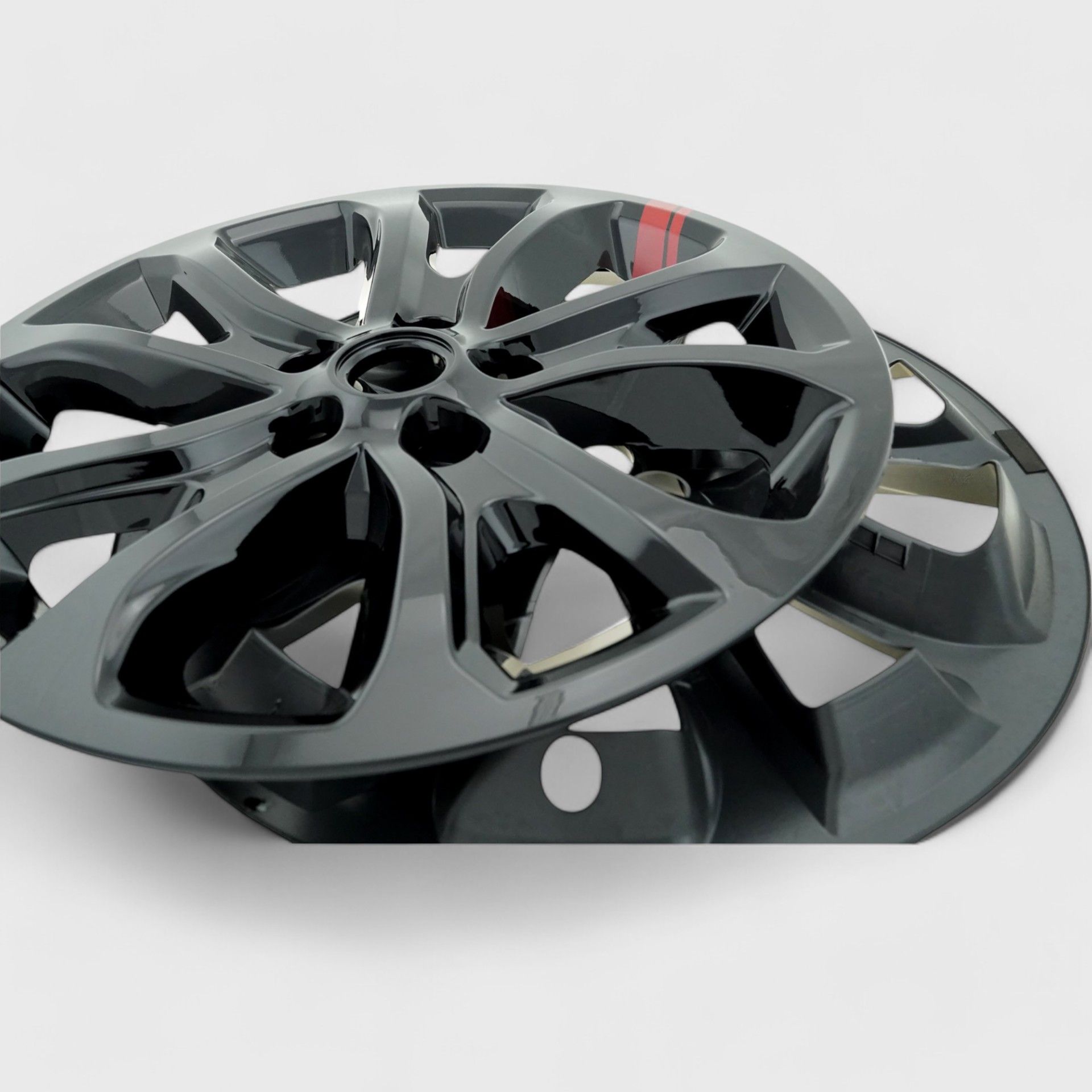 18-21 Chevrolet Equinox 8 Piece Gloss Black W/Redline Snap-on Wheel Skin Set
