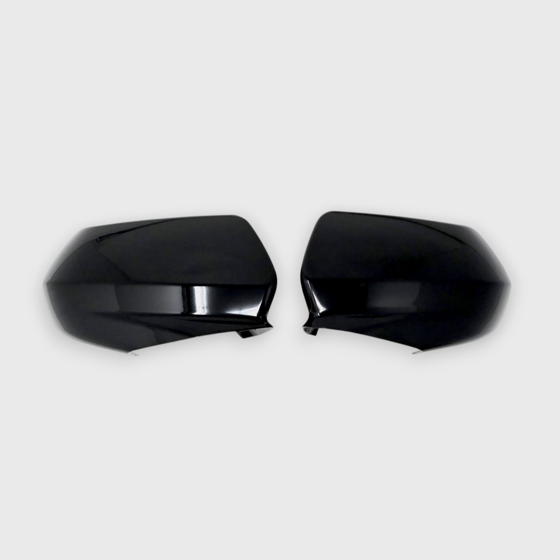 17-26 Cadillac XT5, 19-25 Cadillac XT4, 20-25 Cadillac XT6, 19-26 Chevrolet Blazer, 24-26 Acura ZDX, 24-26 Honda Prologue 2 Piece (No Turn Signal) Full Gloss Black Tape-on Mirror Cover