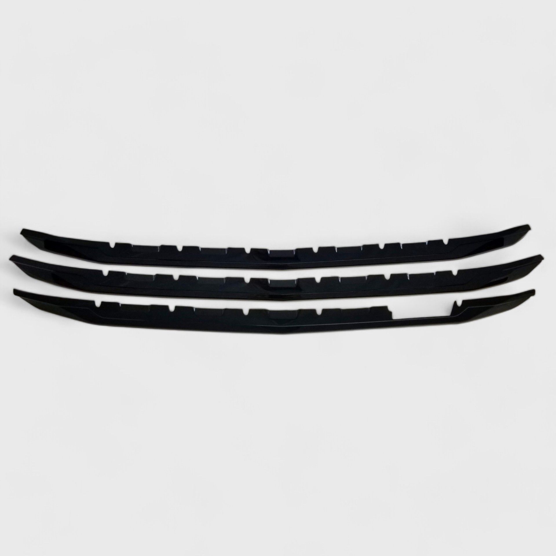 16-18 Chevrolet Silverado 1500 LTZ 3 Piece Gloss Black Tape-on Grille Overlay