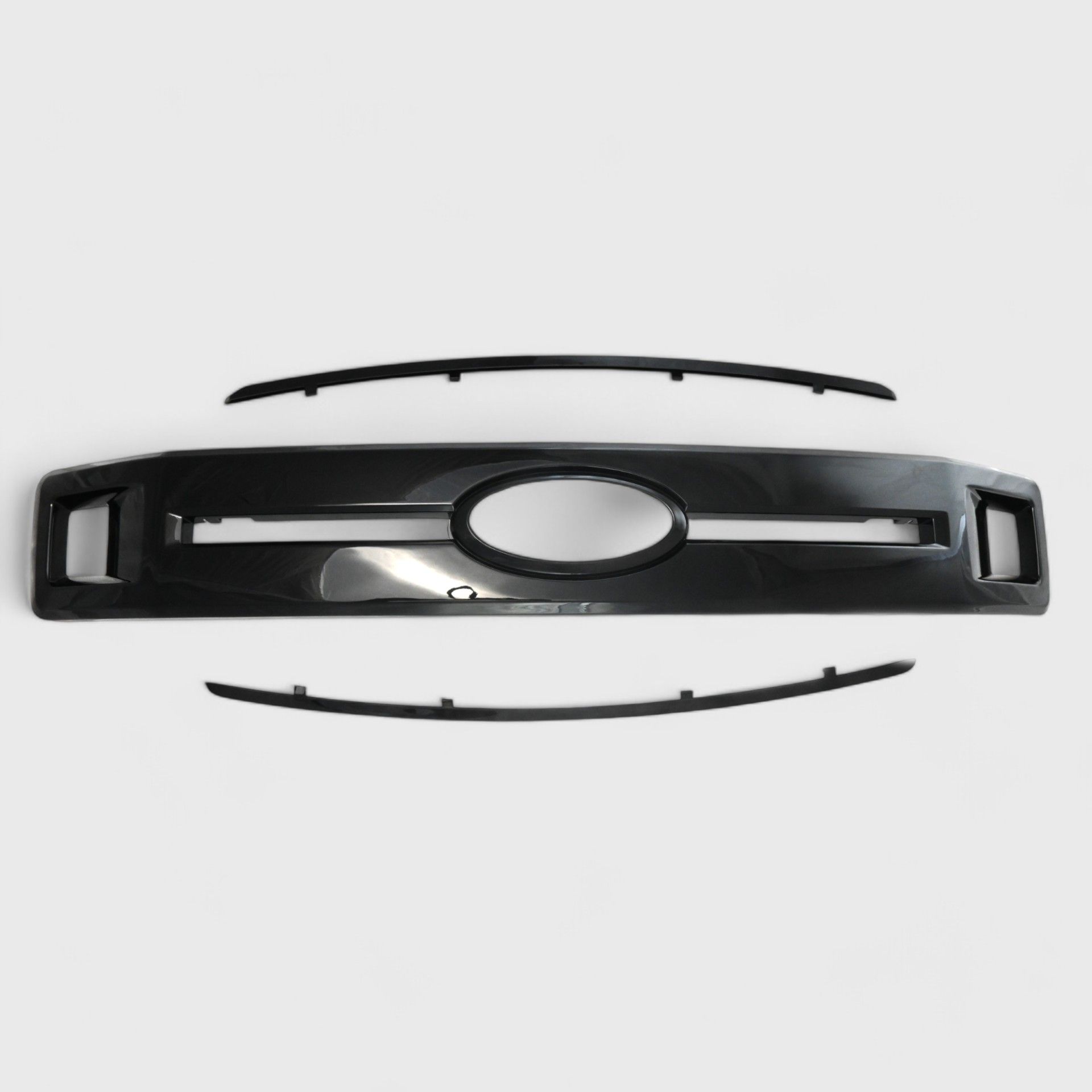 18-20 Ford F-150 XLT 3 Piece Gloss Black Snap-on W/Tape Grille Overlay