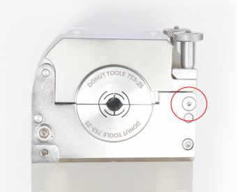 750 Thumb Screw Screw